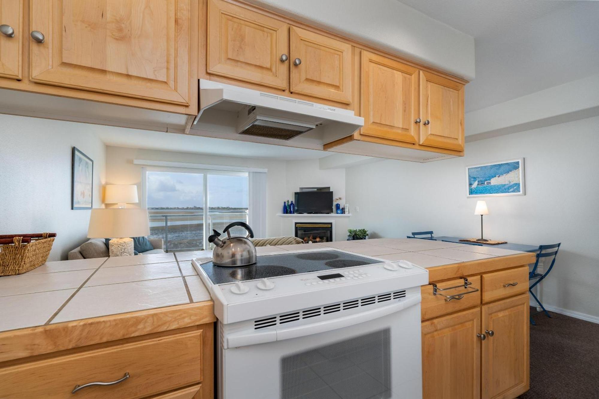 Waters Edge 410 Lincoln Exterior foto