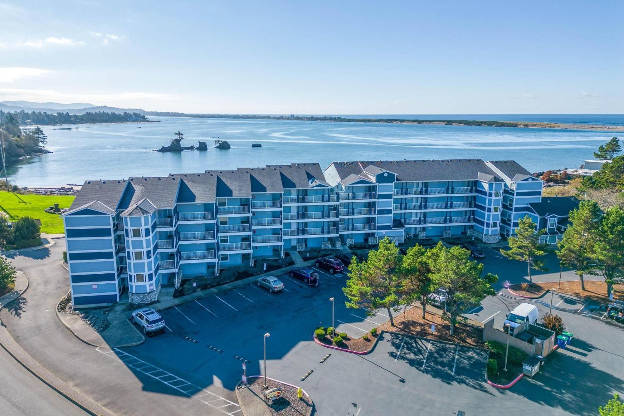 Waters Edge 410 Lincoln Exterior foto